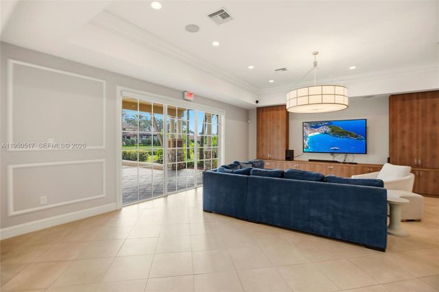 3250 W Stonebrook Cir, Davie, FL 33330