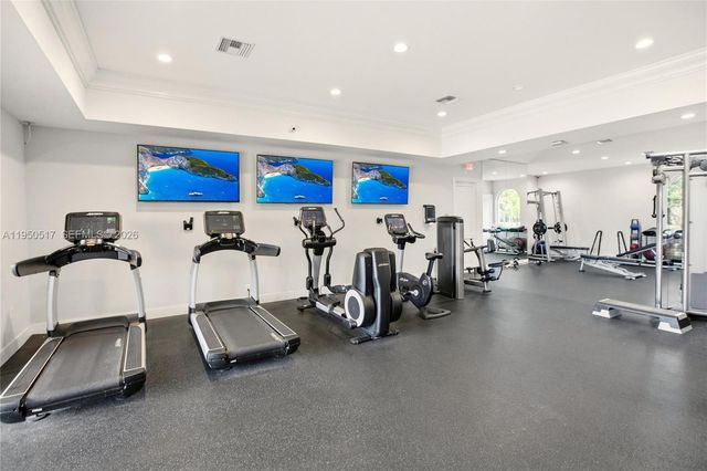 3250 W Stonebrook Cir, Davie, FL 33330