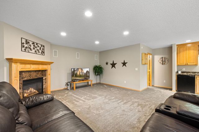 15020 Uplander Street NW, Andover, MN 55304