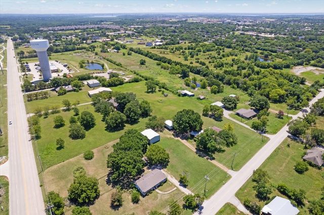 111 E Monte Carlo Boulevard, Princeton, TX 75407