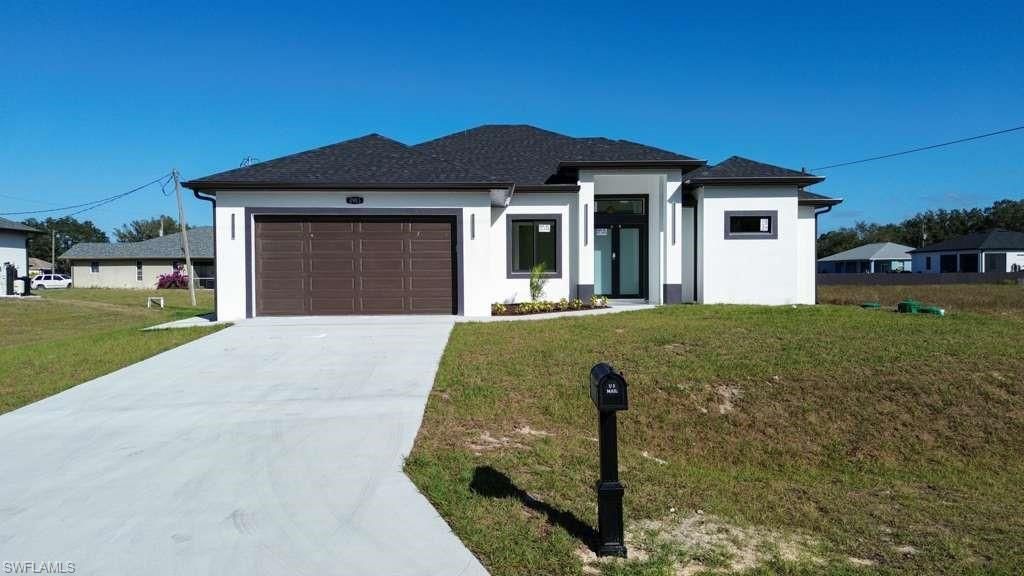 2903 E 17th ST, LEHIGH ACRES, FL 33972 — exterior