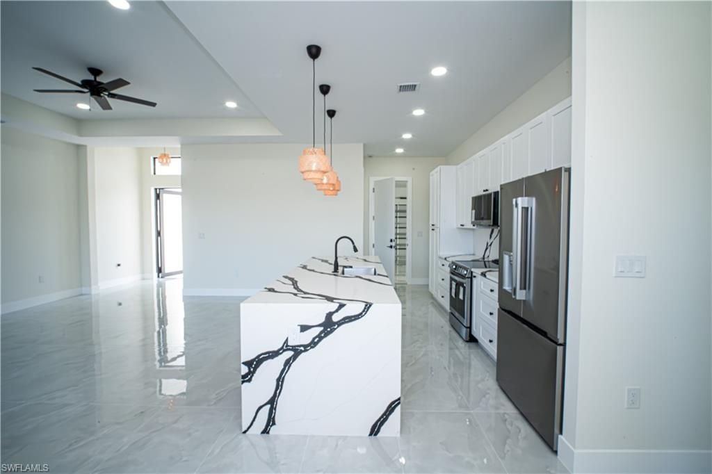 2903 E 17th ST, LEHIGH ACRES, FL 33972 — photo 5