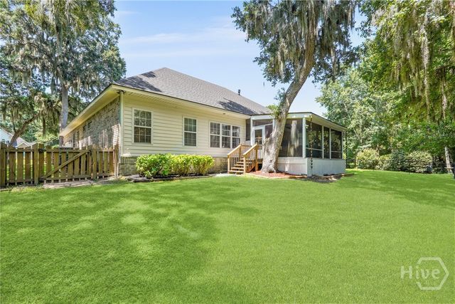 99 Mcgregor Circle, Richmond Hill, GA 31324