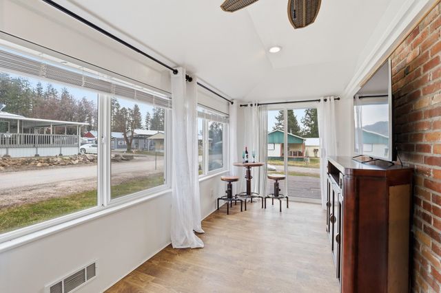 41914 Robert Rd, Loon Lake, WA 99148