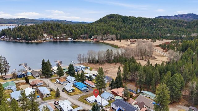 41914 Robert Rd, Loon Lake, WA 99148