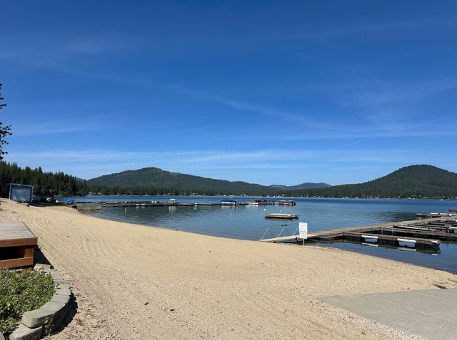 41914 Robert Rd, Loon Lake, WA 99148