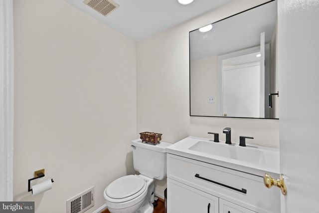 20017 SPUR HILL DR, Gaithersburg, MD 20886