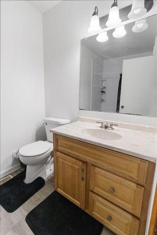 5646 Fernwood Court, Matteson, IL 60443