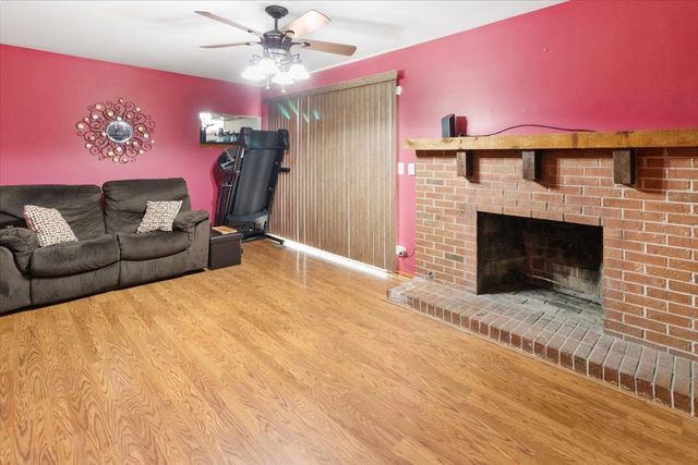 5646 Fernwood Court, Matteson, IL 60443