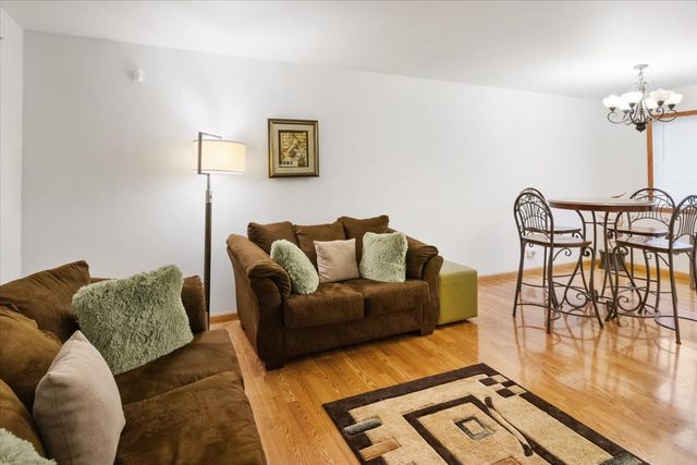 5646 Fernwood Court, Matteson, IL 60443