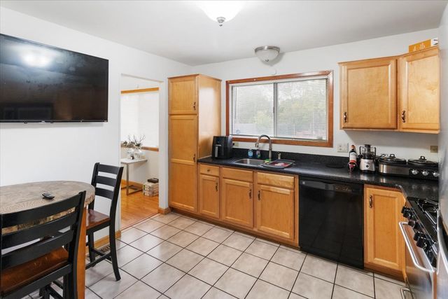 5646 Fernwood Court, Matteson, IL 60443