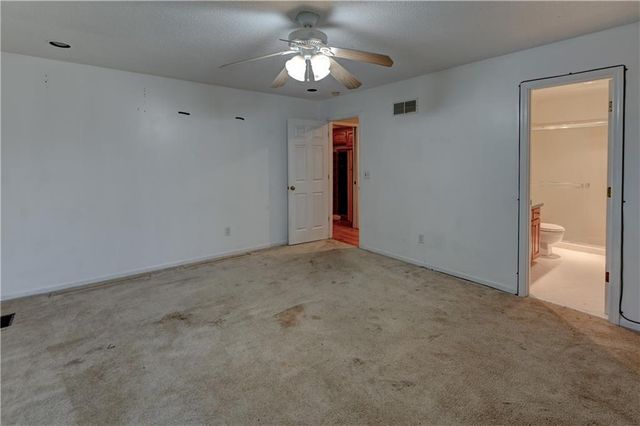 28385 Woodland Road, Paola, KS 66071