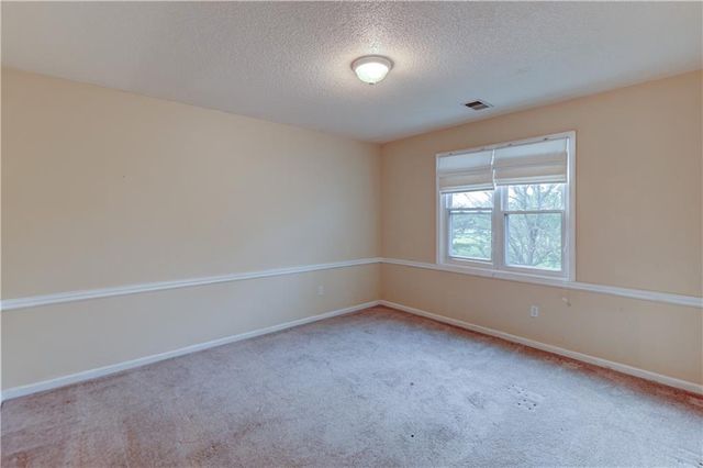 28385 Woodland Road, Paola, KS 66071