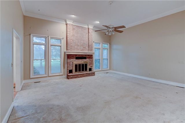 28385 Woodland Road, Paola, KS 66071