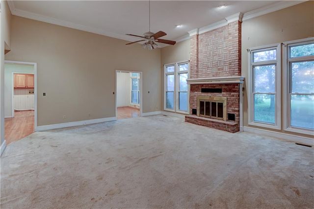 28385 Woodland Road, Paola, KS 66071