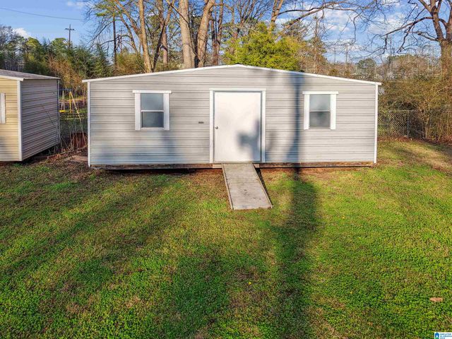 2301 27TH AVENUE N, Hueytown, AL 35023