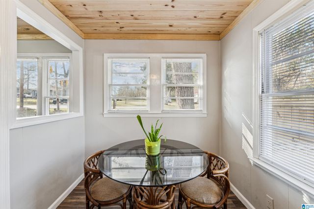 2301 27TH AVENUE N, Hueytown, AL 35023