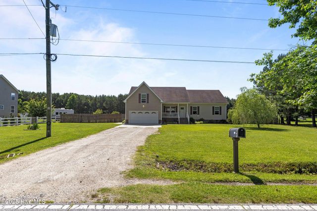 351 NW Backwoods Road, Moyock, NC 27958