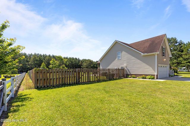 351 NW Backwoods Road, Moyock, NC 27958