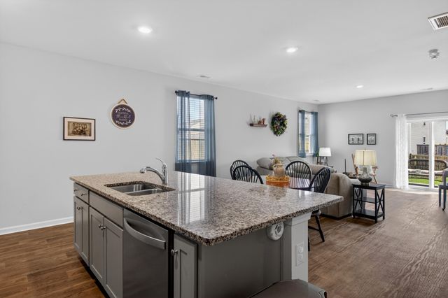410 Eastern Pine, Summerville, SC 29486