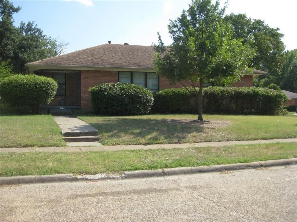 2204 Healey Drive, Dallas, TX 75228