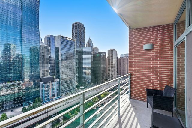 415 E North Water Street 2805, Chicago, IL 60611