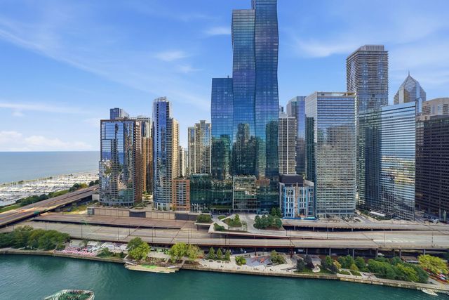 415 E North Water Street 2805, Chicago, IL 60611