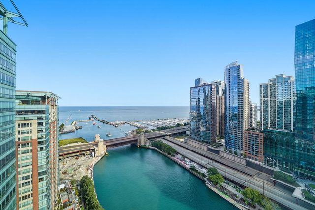 415 E North Water Street 2805, Chicago, IL 60611
