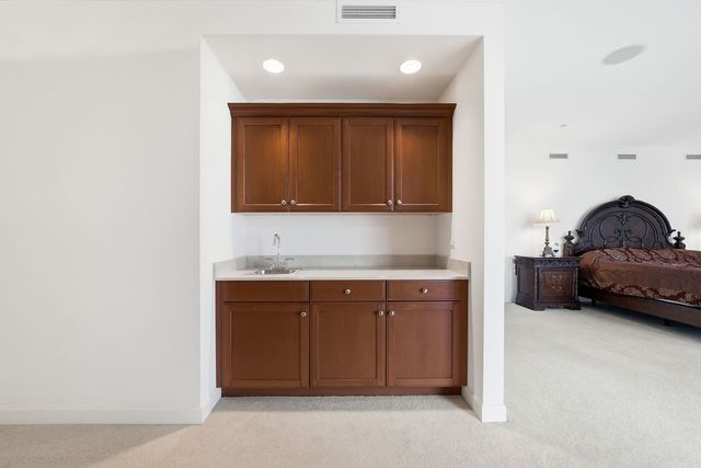 415 E North Water Street 2805, Chicago, IL 60611