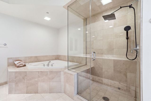 415 E North Water Street 2805, Chicago, IL 60611