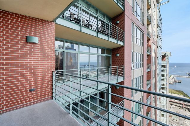 415 E North Water Street 2805, Chicago, IL 60611