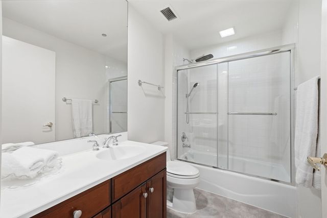 415 E North Water Street 2805, Chicago, IL 60611