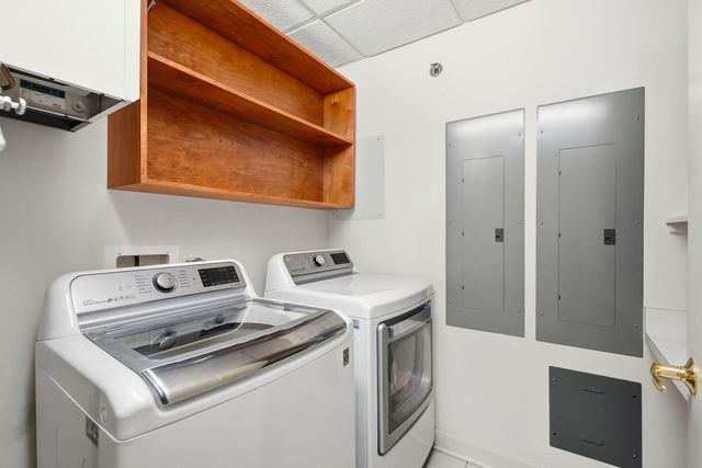 415 E North Water Street 2805, Chicago, IL 60611
