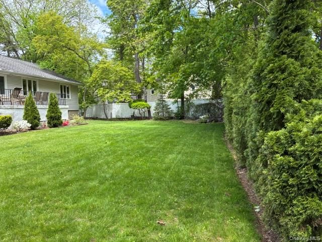 727 Wilmot Road, Scarsdale, NY 10583