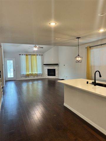 1909 Drover Creek Road, Aubrey, TX 76227