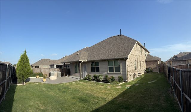 1909 Drover Creek Road, Aubrey, TX 76227