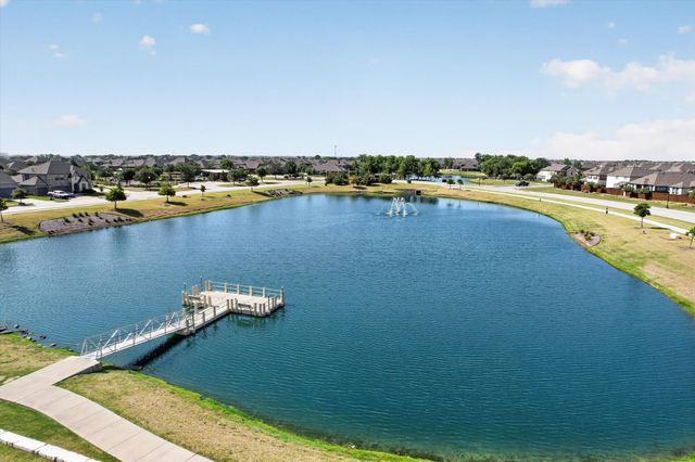 1909 Drover Creek Road, Aubrey, TX 76227