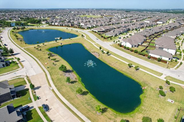 1909 Drover Creek Road, Aubrey, TX 76227