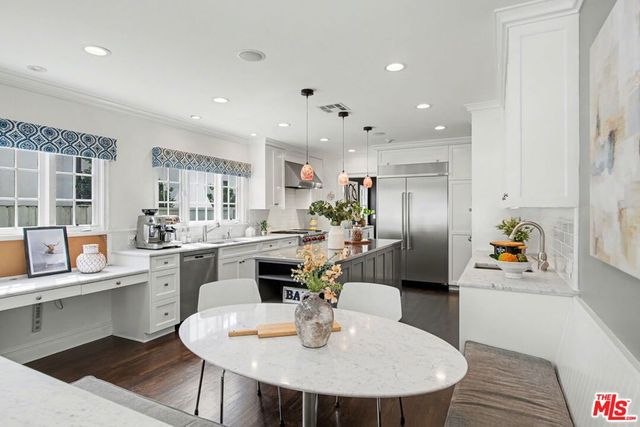 2114 Glendon Avenue, Los Angeles, CA 90025