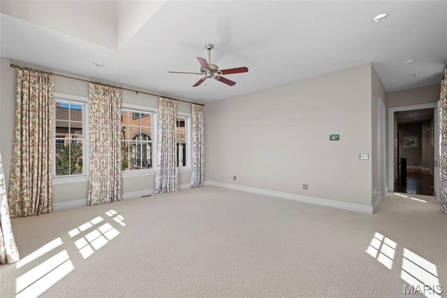 17 Bridle Ridge Lane, Huntleigh, MO 63131