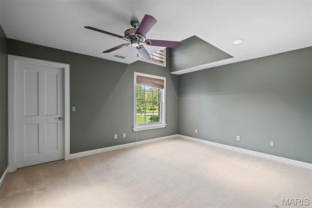 17 Bridle Ridge Lane, Huntleigh, MO 63131