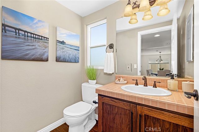 2517 Gates Avenue A, Redondo Beach, CA 90278