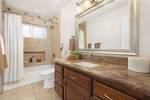 2517 Gates Avenue A, Redondo Beach, CA 90278