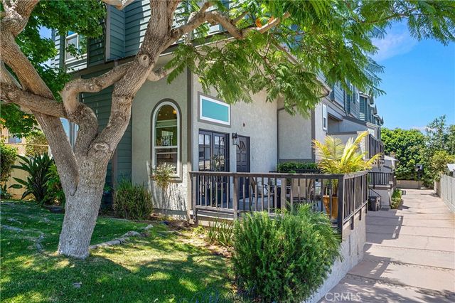 2517 Gates Avenue A, Redondo Beach, CA 90278