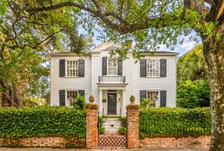 67 S Battery Street, Charleston, SC 29401