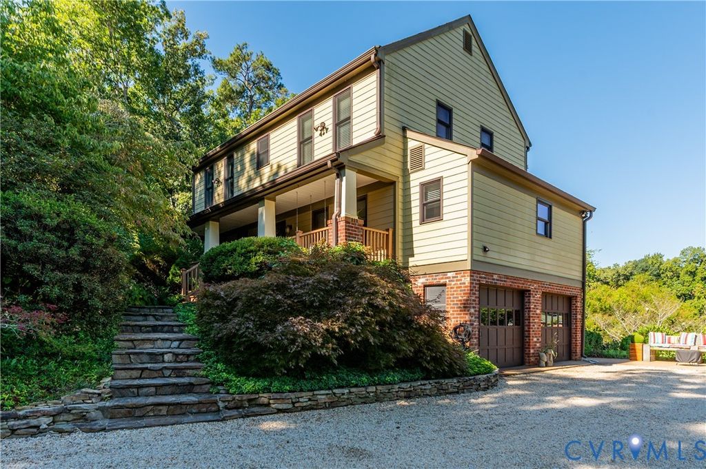 4318 Erlene Ct, Chester, VA 23831