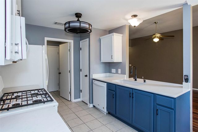 814 Lantana LN, Leander, TX 78641