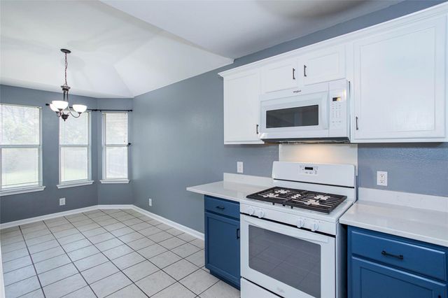 814 Lantana LN, Leander, TX 78641
