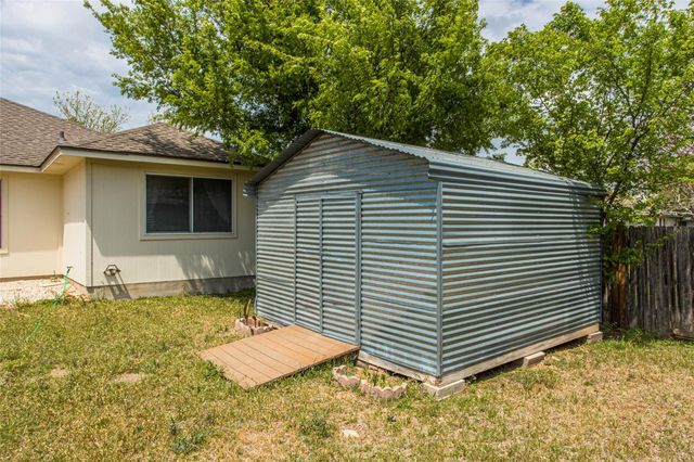 814 Lantana LN, Leander, TX 78641