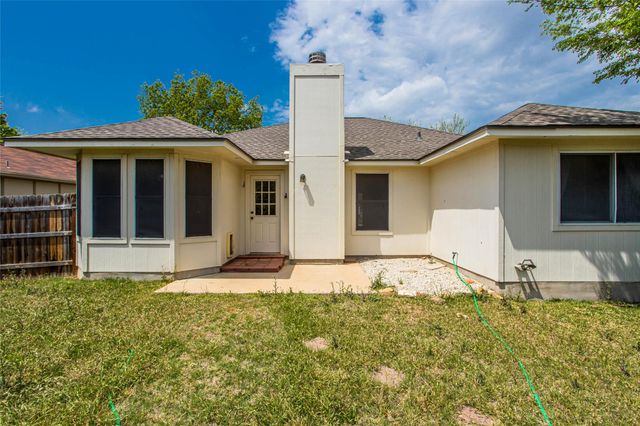 814 Lantana LN, Leander, TX 78641